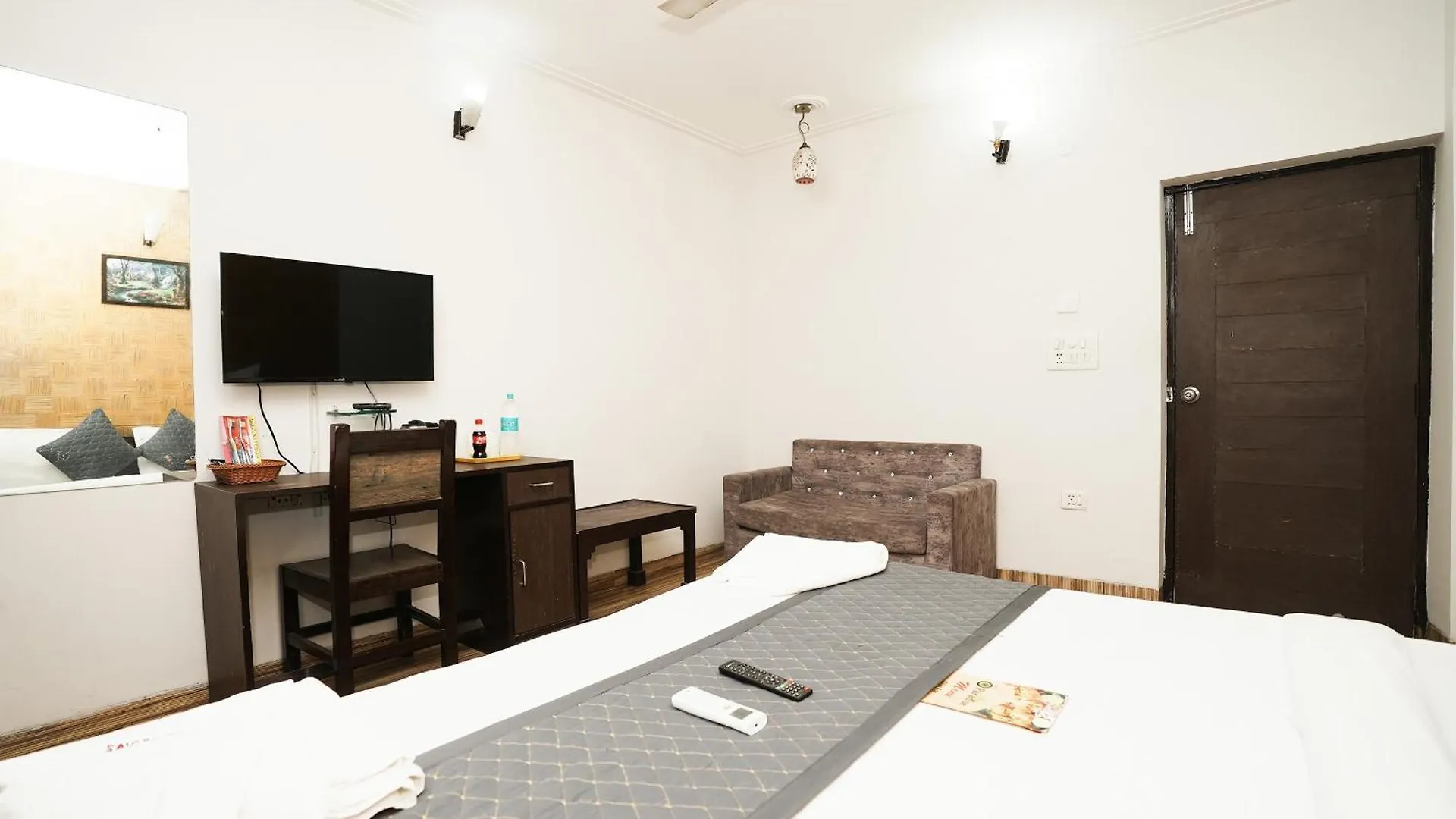 Hotel Om Paradise Near Igi Delhi Airport Νέο Δελχί
