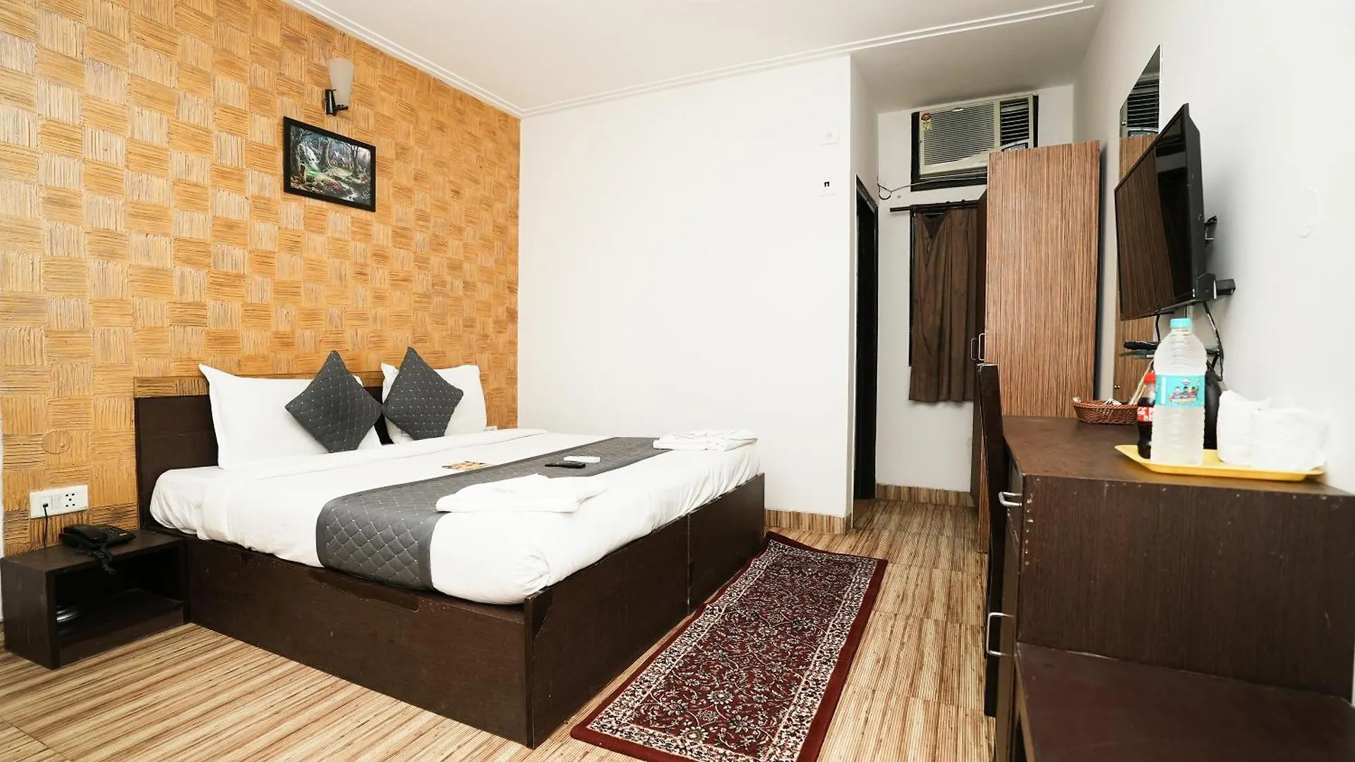 Hotel Om Paradise Near Igi Delhi Airport Νέο Δελχί